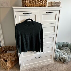 Women's hunter greenSweater